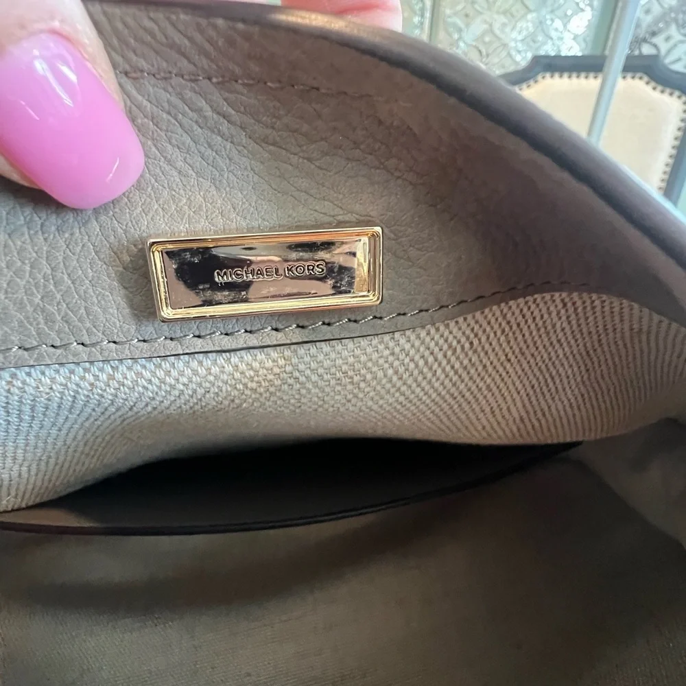 Michael Kors Large Nubuck Hobo Shoulder Bag - Picture 12 of 12